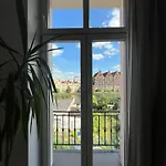 Old Town - River View Apartment, Four Bedrooms - Comfy Apartments Apartamento
