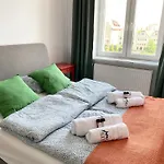 Apartament Old Town - River View Apartment, Four Bedrooms - Comfy Apartments *