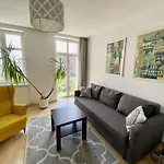 Old Town - River View Apartment, Four Bedrooms - Comfy Apartments Apartamento *
