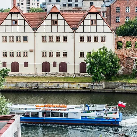 Old Town - River View Apartment, Four Bedrooms - Comfy Lägenhet Gdańsk