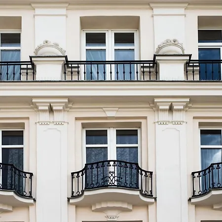 Old Town - River View Apartment, Four Bedrooms - Comfy Apartments Appartement *