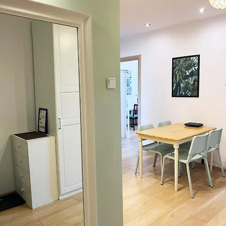 Old Town - River View Apartment, Four Bedrooms - Comfy Γκντανσκ
