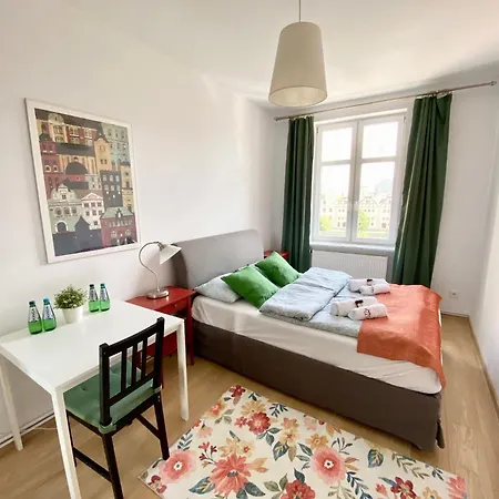 Lägenhet Old Town - River View Apartment, Four Bedrooms - Comfy *