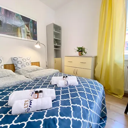 Apartman Lts Rent Comfortable River View & Art, Four